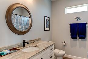 Serenity Now - Two Master Bedrooms - North and South facing decks - Pe