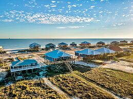 Serenity Now - Two Master Bedrooms - North and South facing decks - Pe