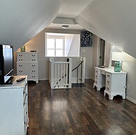 Tropical Paradise - North Side Beach Beauty! Pet Friendly - Swimming, 