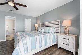 Easy Breezy - Waterfront And Wonderful! Private Pool - Pet Friendly! 3