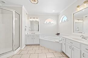 Easy Breezy - Waterfront And Wonderful! Private Pool - Pet Friendly! 3