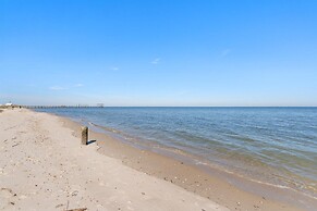 Easy Breezy - Waterfront And Wonderful! Private Pool - Pet Friendly! 3