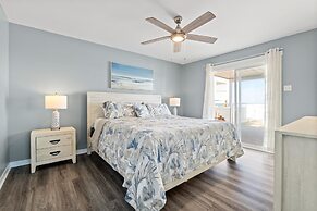 Easy Breezy - Waterfront And Wonderful! Private Pool - Pet Friendly! 3