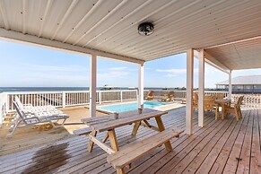 Easy Breezy - Waterfront And Wonderful! Private Pool - Pet Friendly! 3