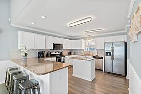 Easy Breezy - Waterfront And Wonderful! Private Pool - Pet Friendly! 3