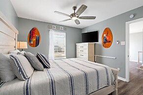 Easy Breezy - Waterfront And Wonderful! Private Pool - Pet Friendly! 3