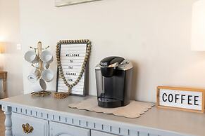 Island Sun - First Row Beach House! Fun And Games Galore - Including A