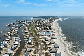 Island Sun - First Row Beach House! Fun And Games Galore - Including A