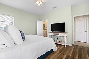 Island Sun - First Row Beach House! Fun And Games Galore - Including A