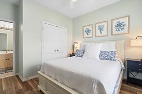 Island Sun - First Row Beach House! Fun And Games Galore - Including A