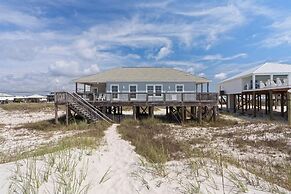 Island Sun - First Row Beach House! Fun And Games Galore - Including A