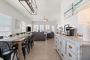 Island Sun - First Row Beach House! Fun And Games Galore - Including A