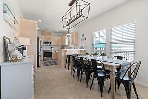 Island Sun - First Row Beach House! Fun And Games Galore - Including A