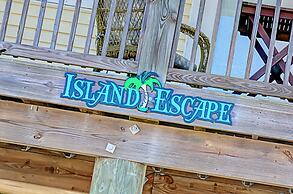 Island Escape - Gulf Access And Pet Friendly - Plus Amazing Views From