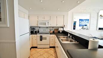 Ocean's Edge - Sip your coffee and watch the waves as you enjoy the gu