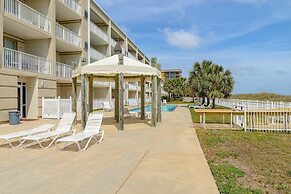 Footprints In The Sand - Beautiful First Floor Walk-out Is Only Steps