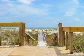 Footprints In The Sand - Beautiful First Floor Walk-out Is Only Steps