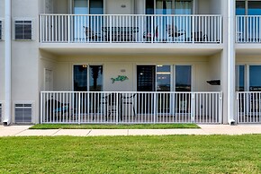 Footprints In The Sand - Beautiful First Floor Walk-out Is Only Steps