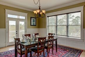 Purple Parrot - You Will Be Amazed At The Panoramic Island Views From