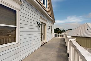 Purple Parrot - You Will Be Amazed At The Panoramic Island Views From