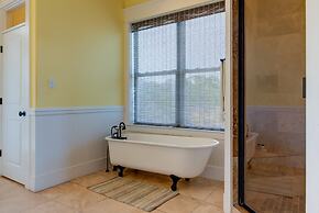 Purple Parrot - You Will Be Amazed At The Panoramic Island Views From