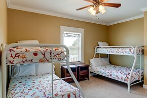 Purple Parrot - You Will Be Amazed At The Panoramic Island Views From