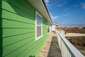 Saltaire - Pet Friendly! Amazing Wrap Around Porch - Steps From The Ba