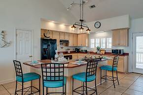 Dauphin Charm - Gulf Front! Pet Friendly - Wrap Around Porch With Obse