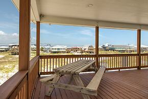 Dauphin Charm - Gulf Front! Pet Friendly - Wrap Around Porch With Obse