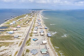 Knee Deep - Amazing Beach Cottage Locates On Sugar White Sands. Great 