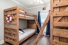 Seabatical - Gulf And Bay Views - Steps To The Water - Enjoy A Family 