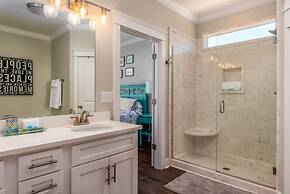 Seabatical - Gulf And Bay Views - Steps To The Water - Enjoy A Family 