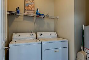 Island Time Ii - Private Pool - Pet Friendly! Only 100 Feet From The G