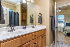 Keywester - Beachfront! Pet Friendly! Sit On The Back Deck And Listen 