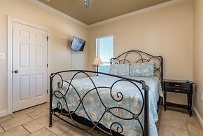 Keywester - Beachfront! Pet Friendly! Sit On The Back Deck And Listen 