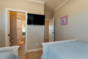 Sonny Side - Enjoy The Private And Personal Lot Space For More Family 