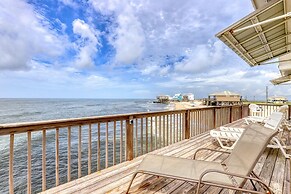 Villa Delphinus - Beachfront! And Pet Friendly! Feel The Ocean Breezed