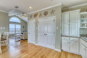 Villa Delphinus - Beachfront! And Pet Friendly! Feel The Ocean Breezed