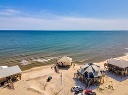 Villa Delphinus - Beachfront! And Pet Friendly! Feel The Ocean Breezed