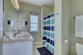 Villa Delphinus - Beachfront! And Pet Friendly! Feel The Ocean Breezed