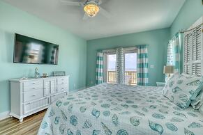 Salty Seahorse - Waterfront! Pet Friendly! Game Room, Pool Table, Beau