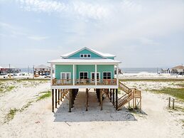 Salty Seahorse - Waterfront! Pet Friendly! Game Room, Pool Table, Beau