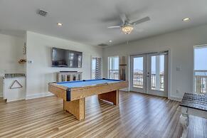 Salty Seahorse - Waterfront! Pet Friendly! Game Room, Pool Table, Beau