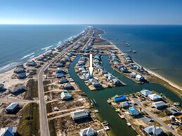 Waters Edge - Private Dock! Only Two Blocks From The Bay Or The Gulf! 