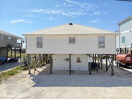 Waters Edge - Private Dock! Only Two Blocks From The Bay Or The Gulf! 