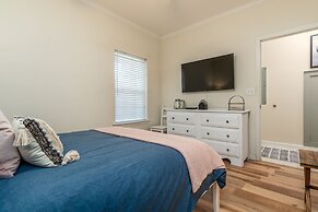 Rambl One - Gulf Facing - Beach Club Amenities Including Two Pools And