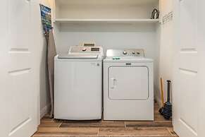 Surf's Up - Beautiful Outdoor Space As Well As A Large Open Floor Plan