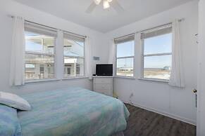 Simple Pleasures - Nothing Between You And The Water But Sugar White S