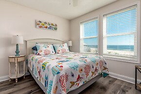 Wave Loudest - Enjoy The Private, Gulf View, Heated Pool And The Game 