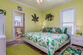 Awake On The Gulf - Gulf Front! Gaze Up At The Stars From Your Large D